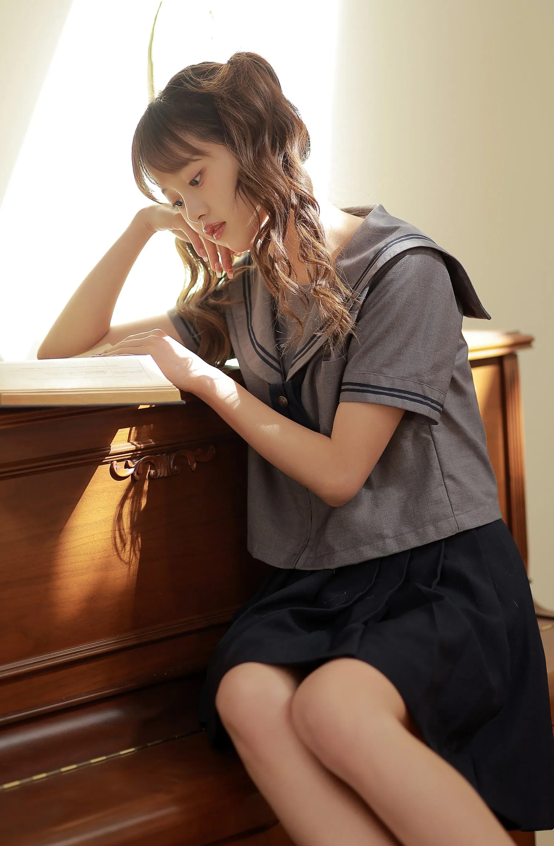 [YITUYU艺图语]2022.09.11 黑白琴键 -金鱼yu [22P]插图2